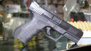 Unos 2,700 certificados de tenencia y licencia de porte de armas habían sido entregados hasta febrero de 2021.