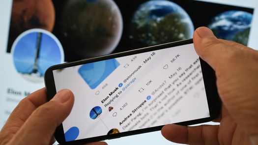 Elon Musk puso fin al acuerdo de compra argumentando que Twitter mintió sobre el porcentaje de cuentas falsas.