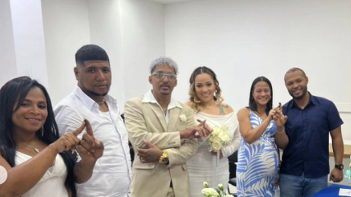 Cuatro parejas se casan en jornada del Registro Civil Cuatro parejas se casan en jornada del Registro Civil