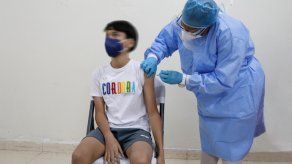 El Minsa recuerda que los menores que asistan a la vacunación deberán ir acompañados de sus tutores o padres.