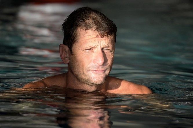 Buceo libre en la piscina más profunda del mundo