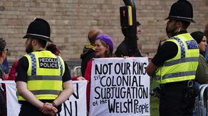 El gobierno ha sancionado una polémica ley que refuerza los poderes de la policía para desbaratar protestas.