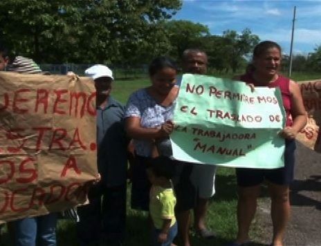 Colocan candado en escuela en Coclé para que directora no entre