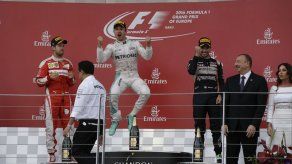 Mercedes no apela la pena de 10 segundos contra Rosberg