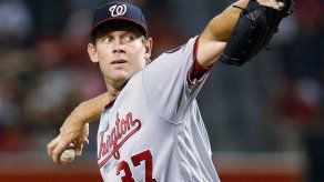 Strasburg logra 15mo triunfo