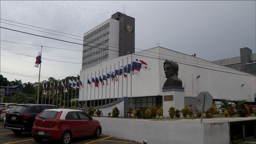 La Asamblea Nacional.