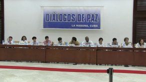 Víctimas colombianas exigen cese el fuego y celeridad en el proceso de paz