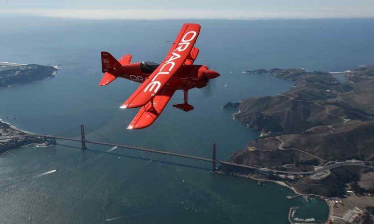 Práctica de maniobras aéreas en San Francisco