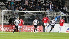 Luis Manotas Mejía figura en victoria del Nacional de Uruguay