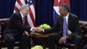 Castro vincula más avances a fin de embargo y Obama pide más reformas en Cuba