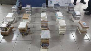 Colombia incauta una tonelada de cocaína en un barco de bandera panameña