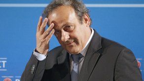 Platini: No recibí ni Picasso un ni lingotes