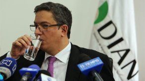 Santos no acepta la renuncia de director del fisco vinculado a caso Odebrecht