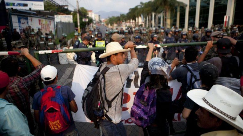 Detenidos 15 campesinos en desalojo de una finca en zona conflictiva de Honduras