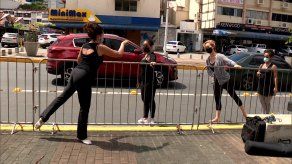 Los artistas con&nbsp; clases de ballet clásico y presentaciones piden devolver el Teatro Balboa.