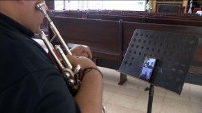 Clases virtuales de música ofrecidas por la Policía Nacional Clases virtuales de música ofrecidas por la Policía Nacional