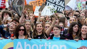 Referéndum sobre legalización de aborto en Irlanda el 25 de mayo