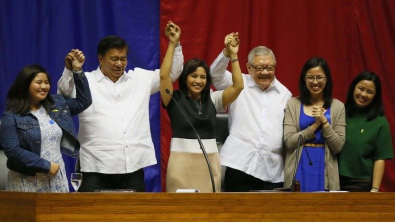 Congreso de Filipinas proclama presidente y vicepresidenta