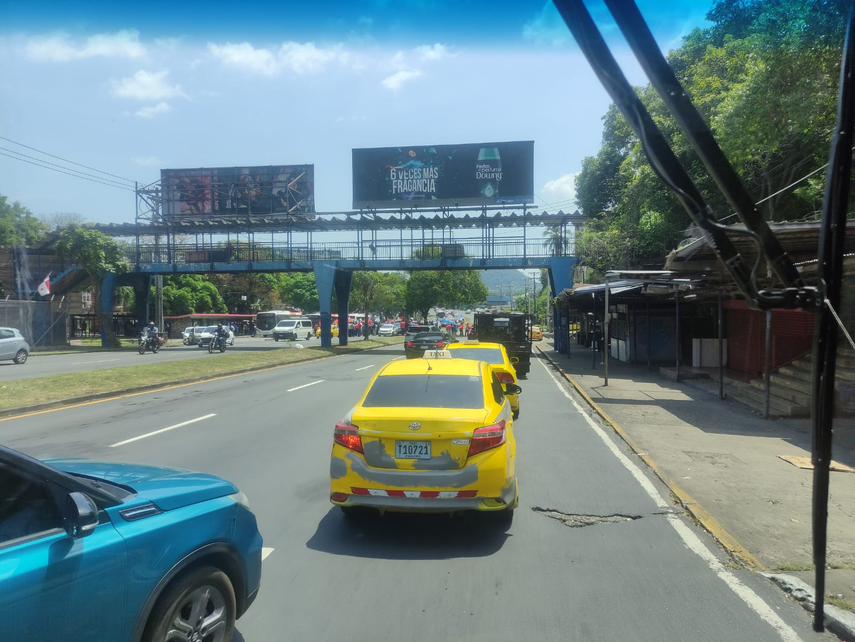 Vía Transístmica a la altura de la Universidad de Panamá.