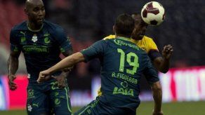 Santos Laguna pierde con error de Baloy