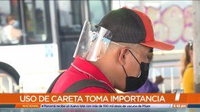 Reiteran uso obligatorio de mascarillas y pantallas faciales en el transporte público