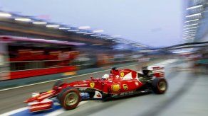 Vettel logra la pole position en el GP de Singapur de Fórmula 1