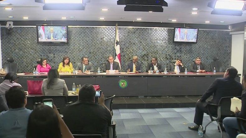 Comisión de Economía rechaza por lesivo contrato entre Estado y Minera Panamá