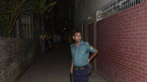 Activista de comunidad gay asesinado a machetazos en Bangladesh