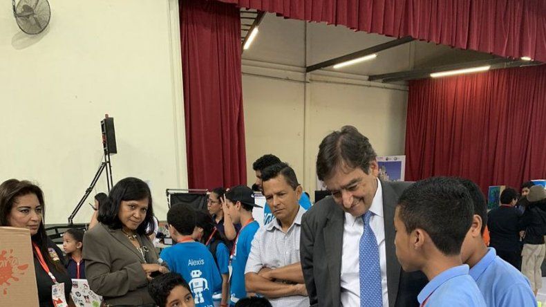 Estudiantes participan del torneo clasificatorio para concursar en RCJ Australia 2019