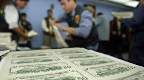 Los Tres Cerditos y Caperucita Roja usados para enviar dólares falsos a EEUU