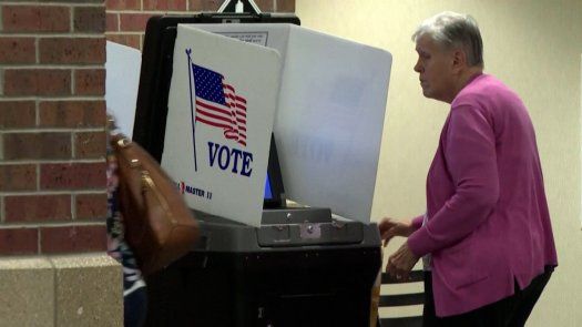 Kansas vota a favor de mantener el aborto, un test para EE. UU.