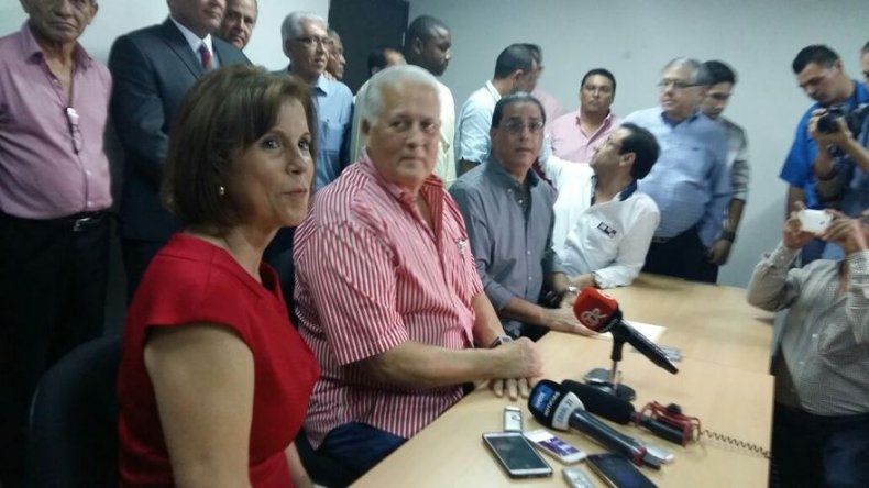 Expresidente Pérez Balladares se postula para Secretario General del PRD