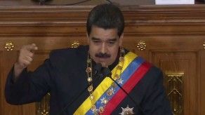 Maduro ofrece la mano a Trump, pero advierte uso de las armas