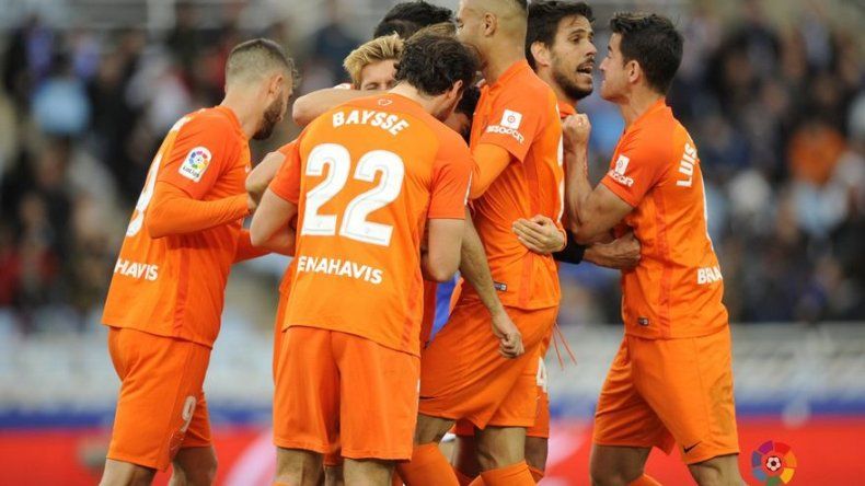 Málaga sale del sótano con victoria ante Real Sociedad