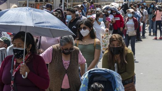 Desde el inicio de la pandemia en Perú se han registrado 3.6 millones de casos y más de 213,000 muertos.