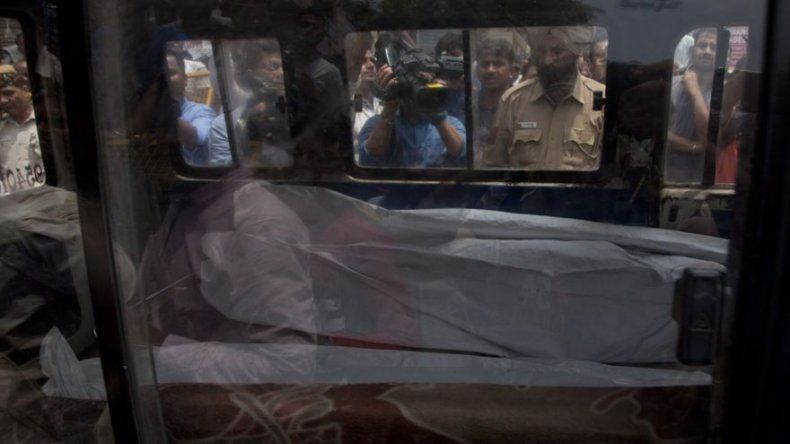 Hallan 11 cadáveres dentro de una casa en Nueva Delhi