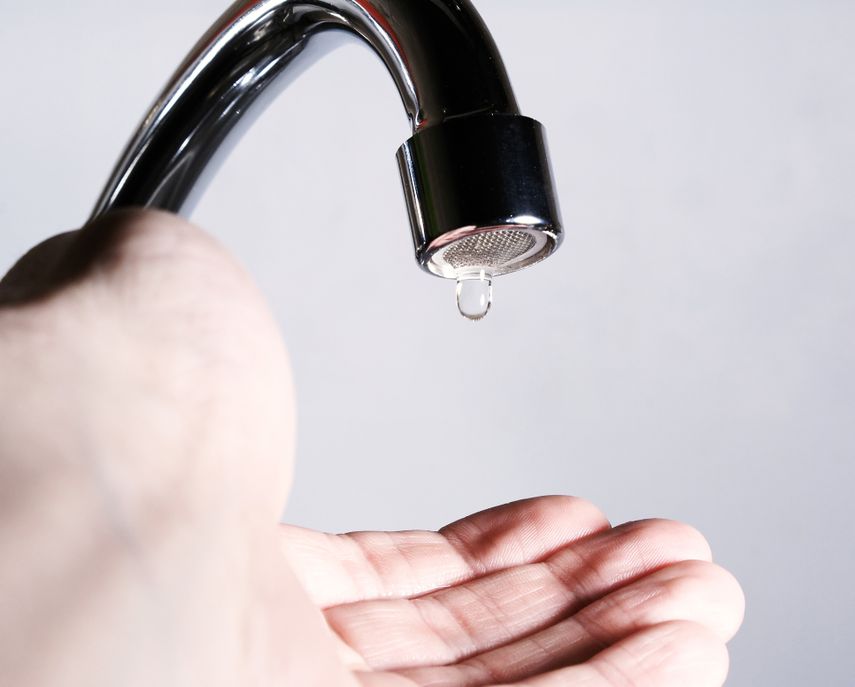 Adicionalmente se realizarán trabajos de mantenimiento del tanque de acceso de agua cruda.