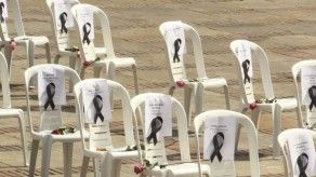 Trabajadores de la salud protestan contra el manejo de la pandemia en Colombia