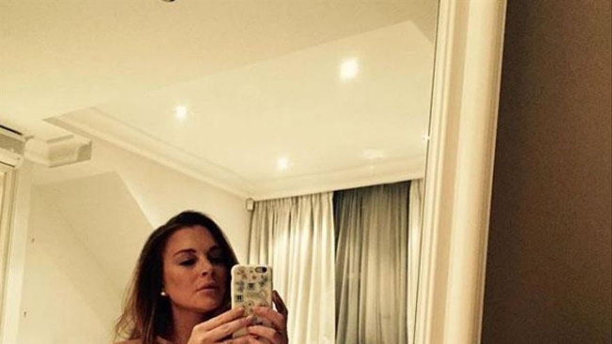 Lindsay Lohan Se Desnuda De Cara A Su 33 Cumpleaños 0019