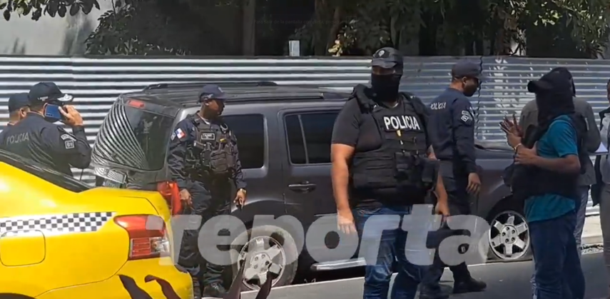 Persecución policial en Coco del Mar termina con la aprehensión de un sujeto con presunta droga en su auto.