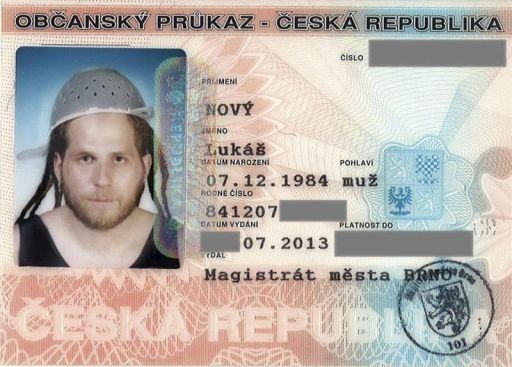 Colador de pasta como tocado religioso gana batalla en República Checa