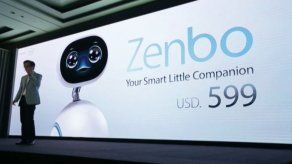 La taiwanesa Asustek presenta su primer robot y el teléfono Zenfone 3