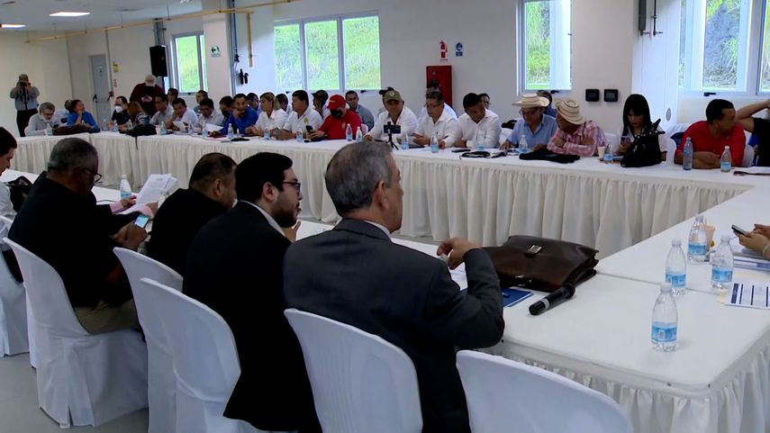 Órgano Ejecutivo de acuerdo con posponer sesiones de Mesa de Diálogo hasta designar al mediador de la fase 2