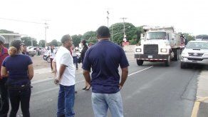 Productores de arroz protestan por desembolso de préstamos del BDA en Coclé
