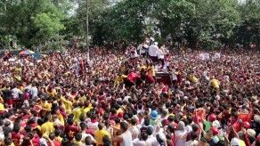 Cientos de miles en procesión del Nazareno Negro en Manila
