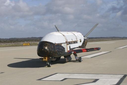 Fuerza Aérea de EEUU lanza al espacio avión robótico