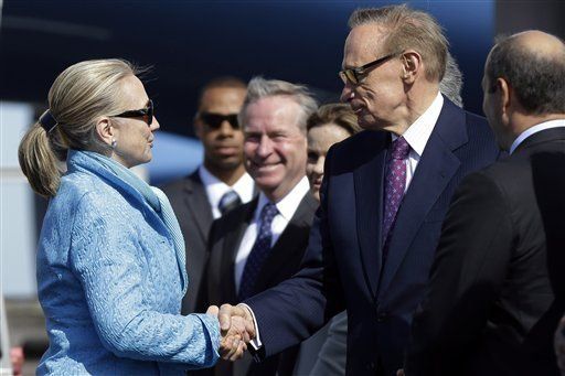 Clinton llega a Australia para reunión de defensa