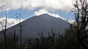 Autoridades de Guatemala en alerta por erupción del volcán