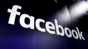 Facebook bloquea a jefe militar de Myanmar