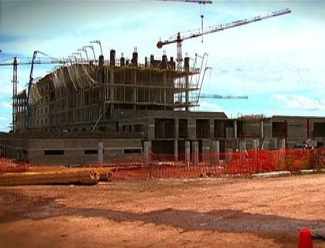 Video: Construcción de hospitales ¿necesidad o negociado?